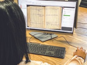 computer con schermata di richiesta visura catastale