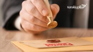 Come Depositare Un Brevetto Fai Da Te Senza Errori 1 mano che firma documenti con timbro brevetto