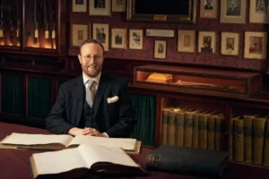 ufficio camerale con documenti e sportivi